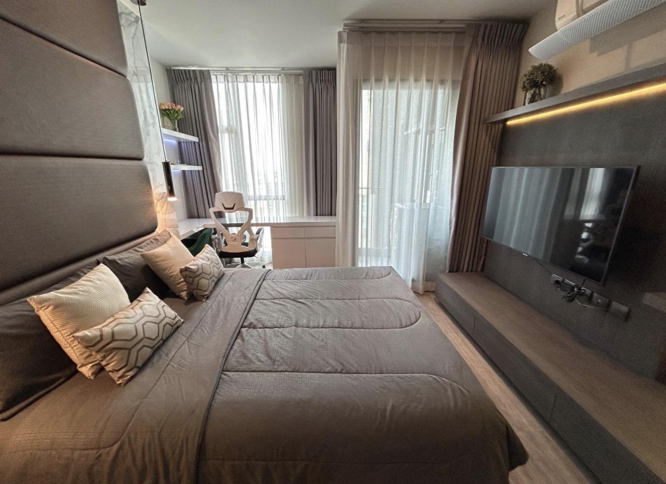 Rhythm Ekkamai - Image 1