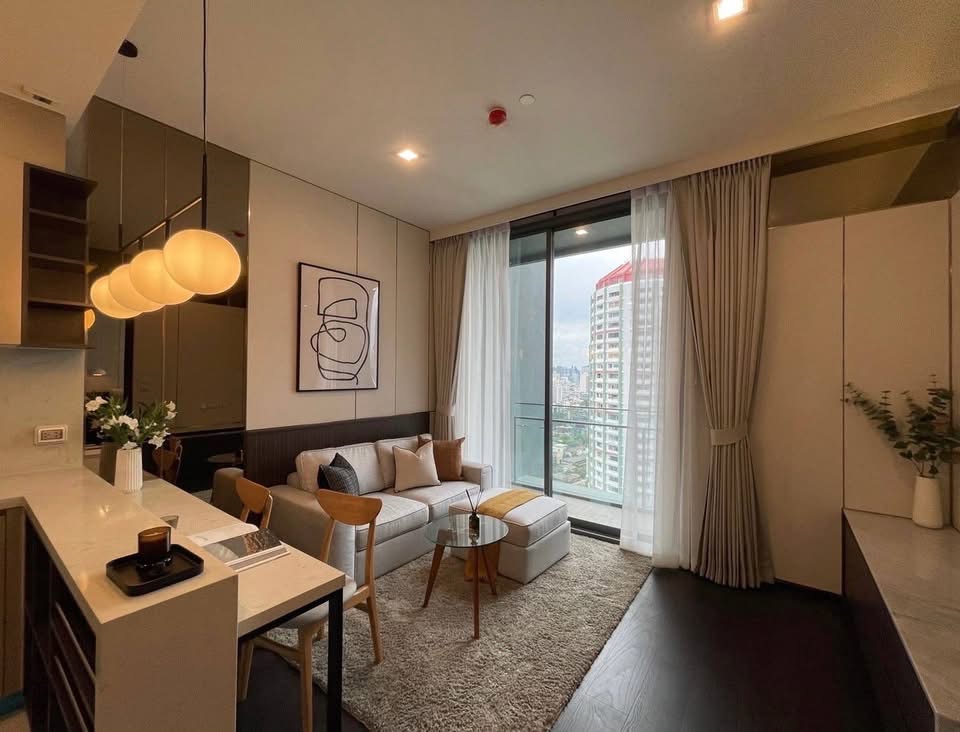 Laviq Sukhumvit 57 - Image 1