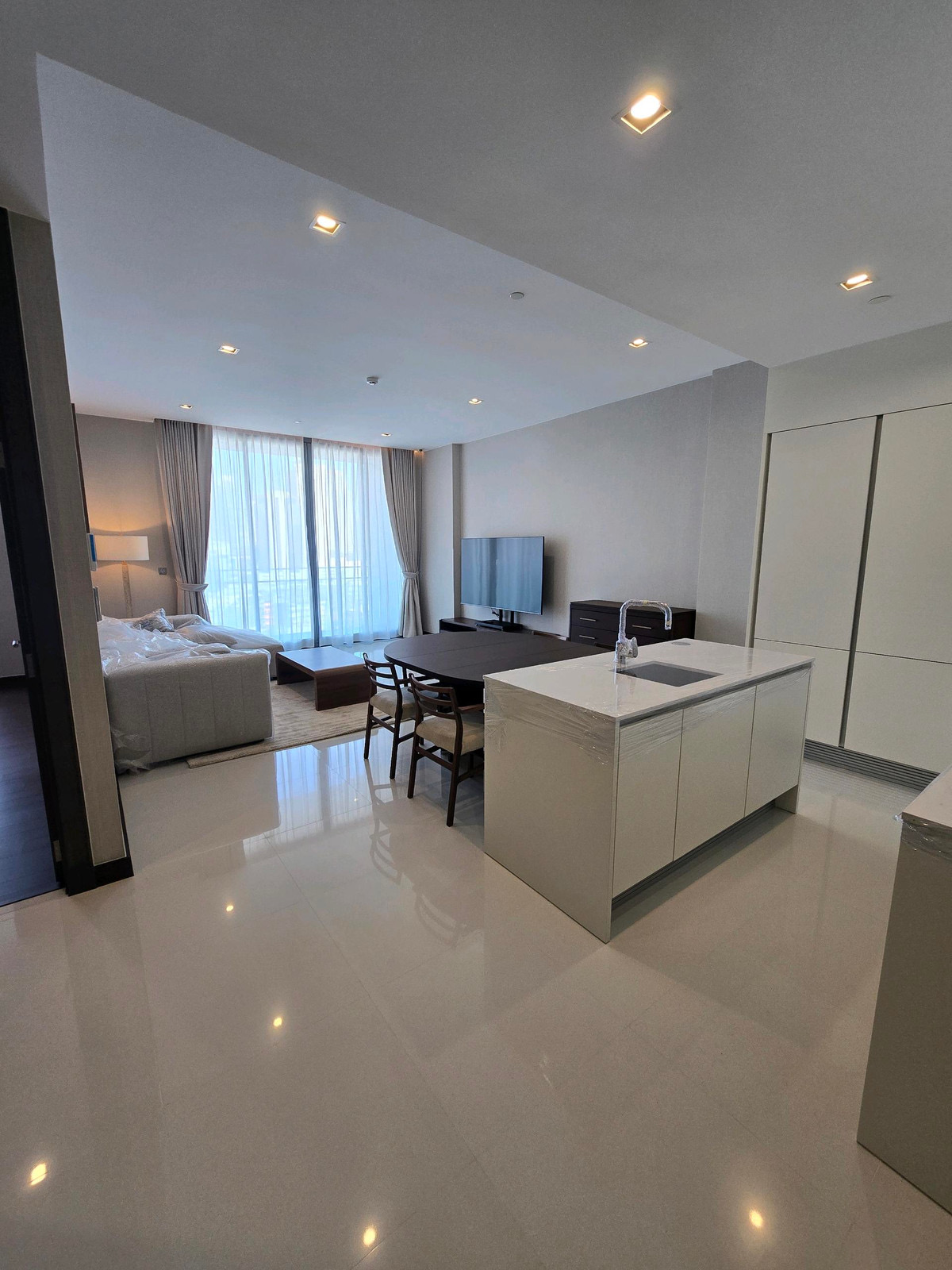 Q1 Sukhumvit - Image 1