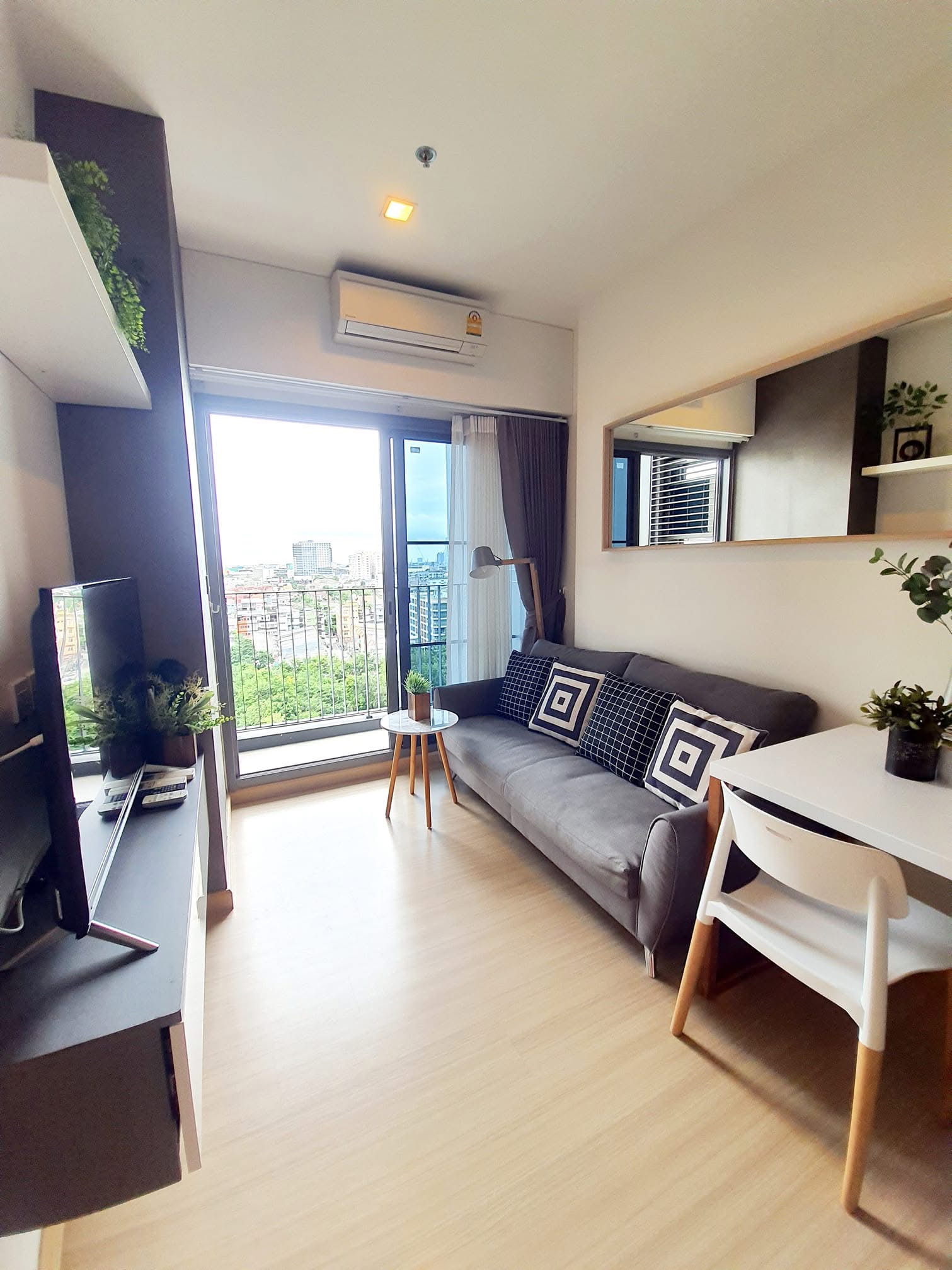 Whizdom Connect Sukhumvit 101 - Image 1