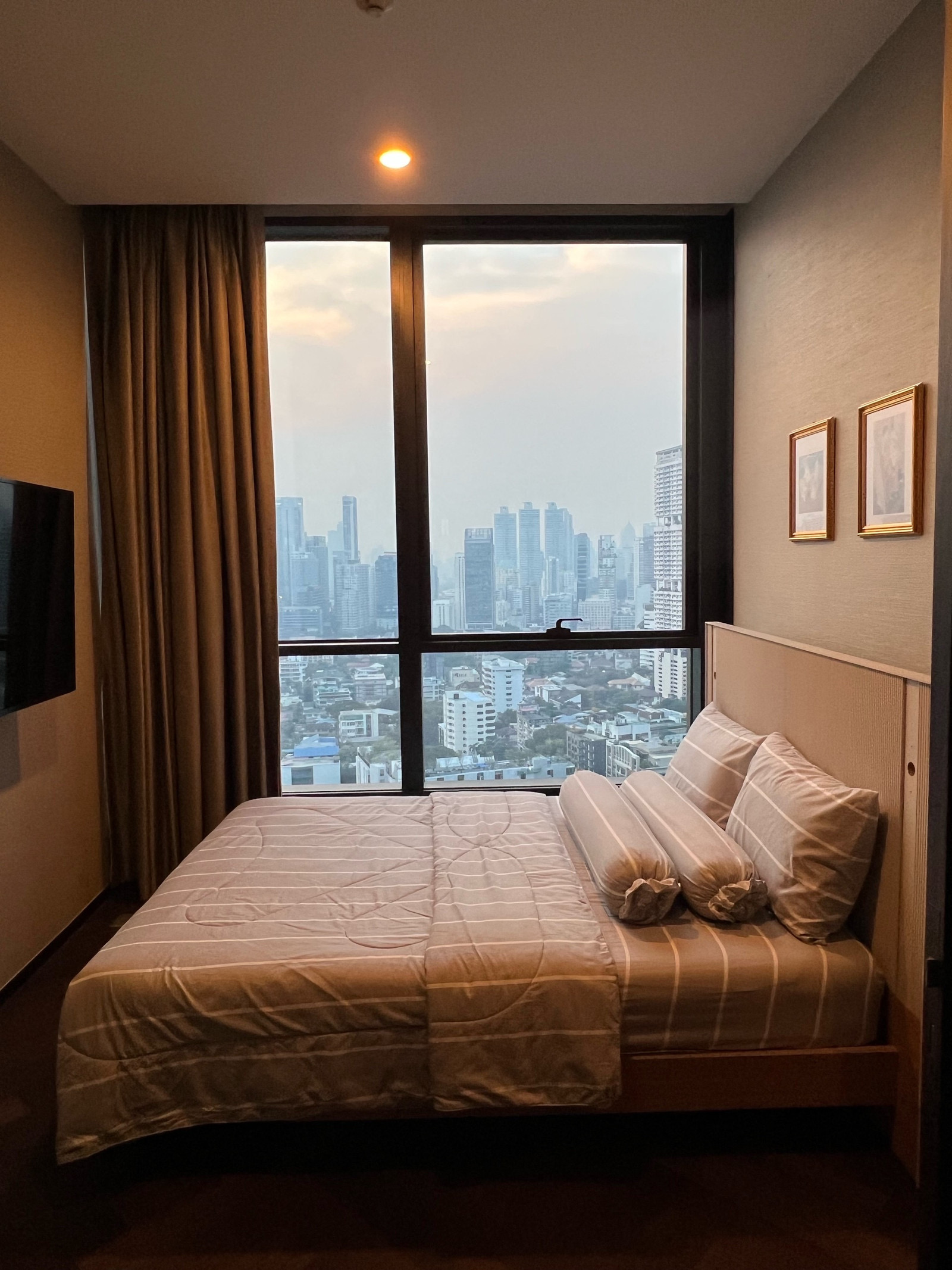 The Esse Sukhumvit 36 - Image 1